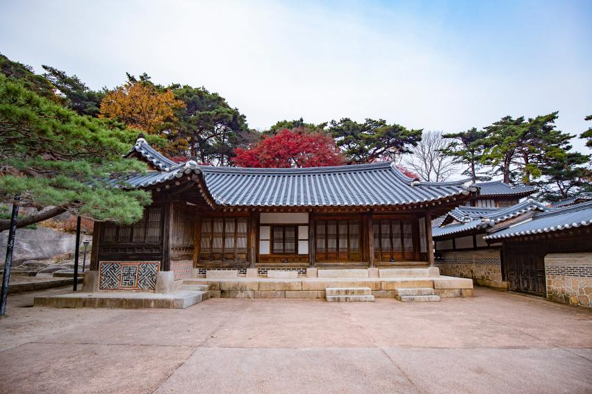 석파정의 전통 한옥과 정원 풍경