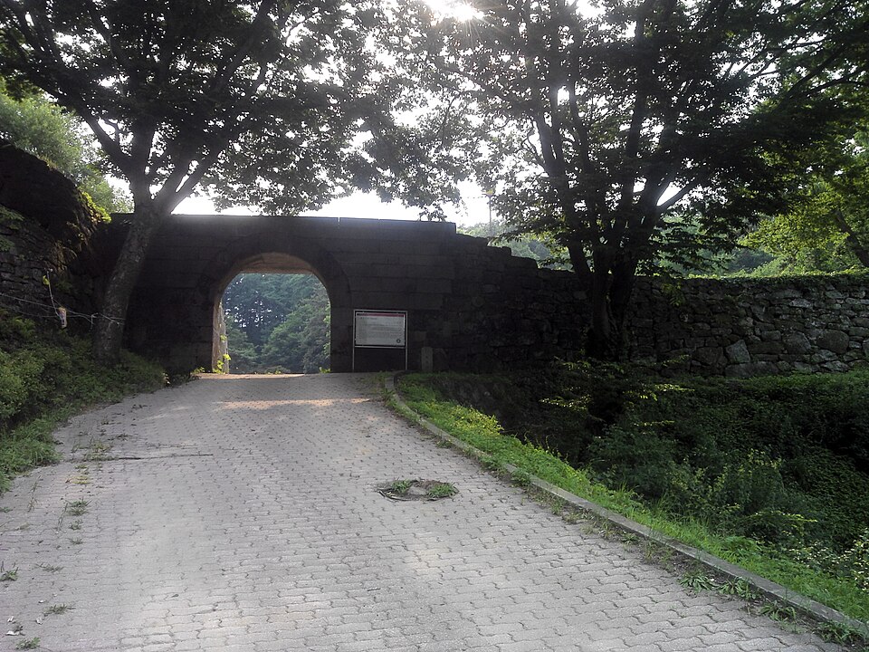죽주산성